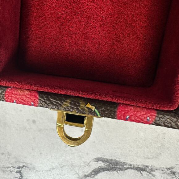Louis Vuitton Cherry Trunk Case Ring Box Monogram Cerises Mini Vintage Murakami - Picture 13 of 14